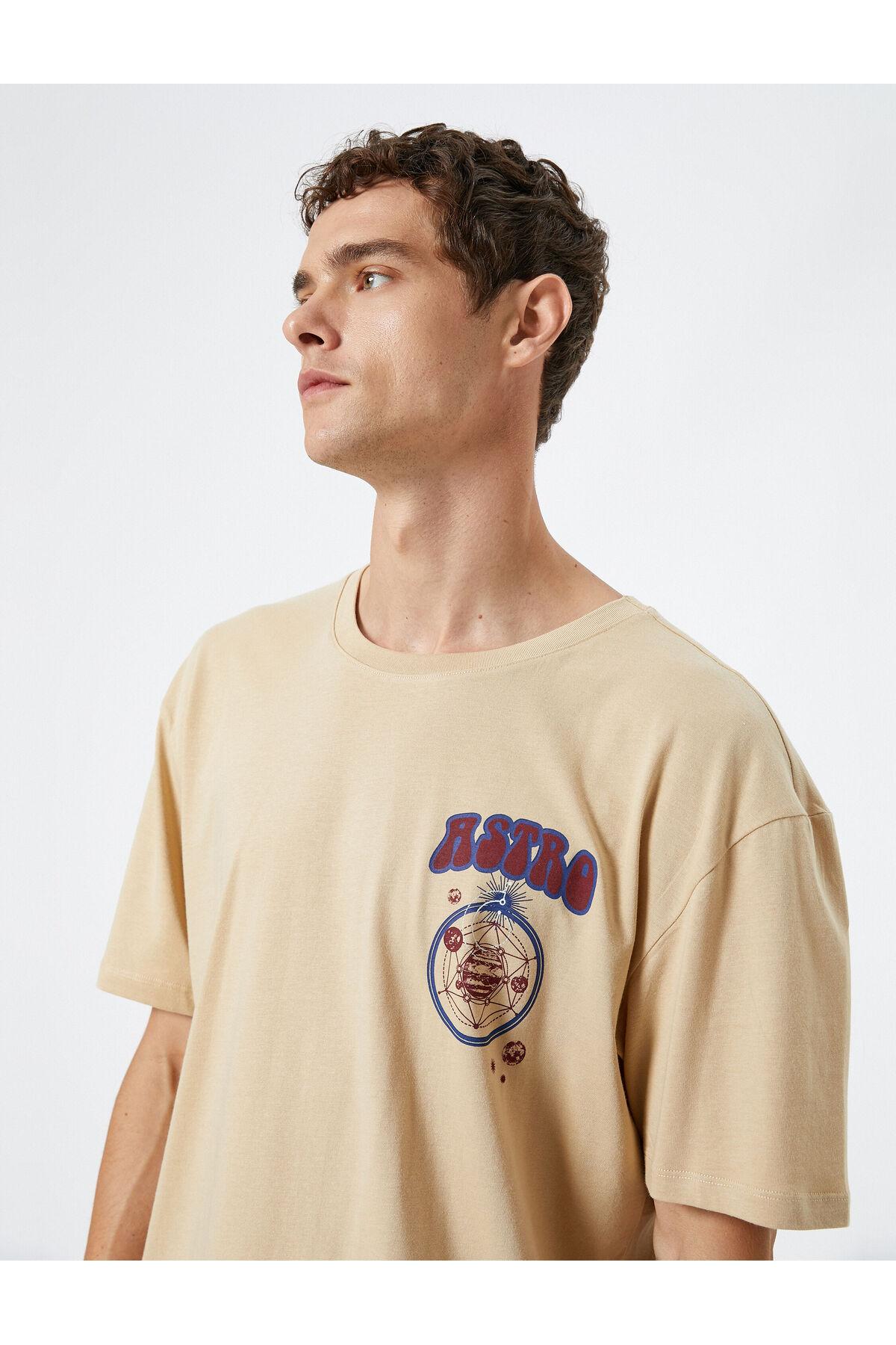 آستین کوتاه تیشرت سایز بزرگ با یقه خدمه چاپ شده