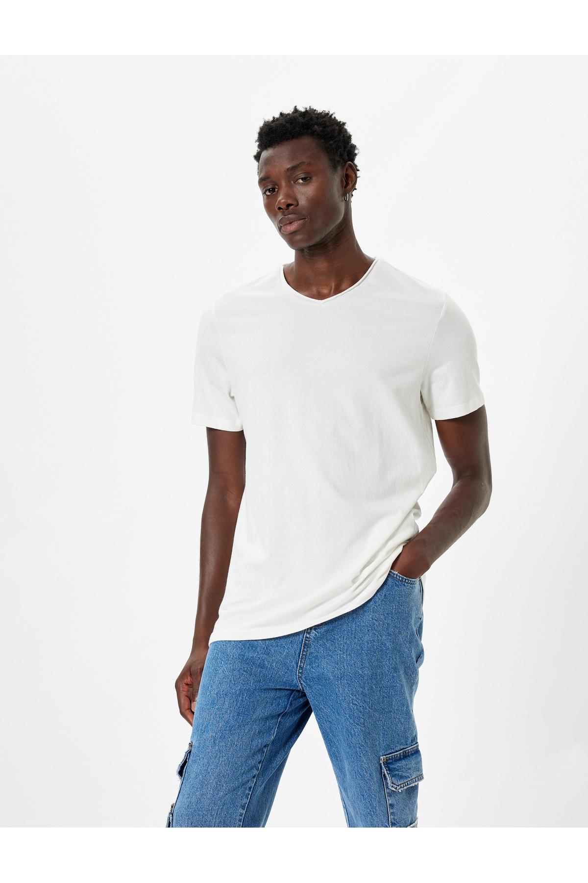 تیشرت پایه یقه خدمه آستین کوتاه نخی