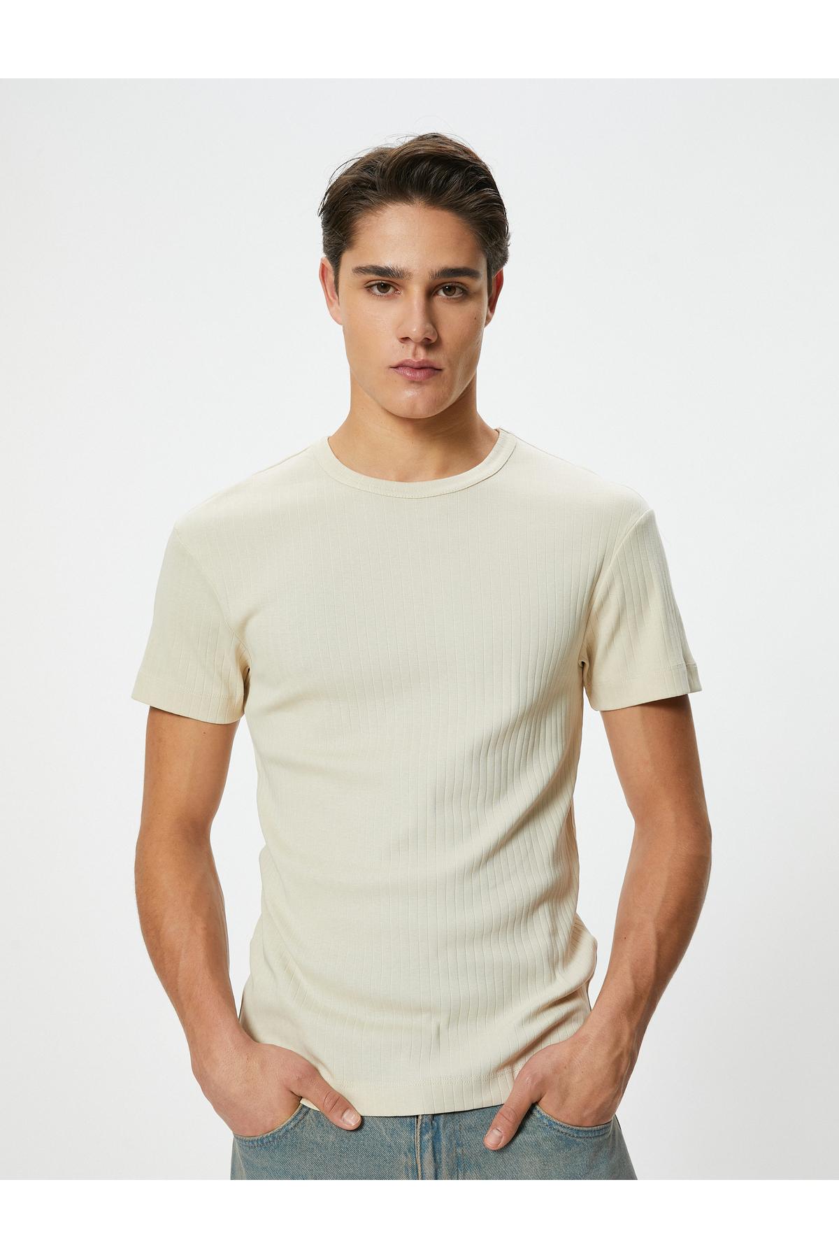 تیشرت پایه آستین کوتاه بافت باریک
